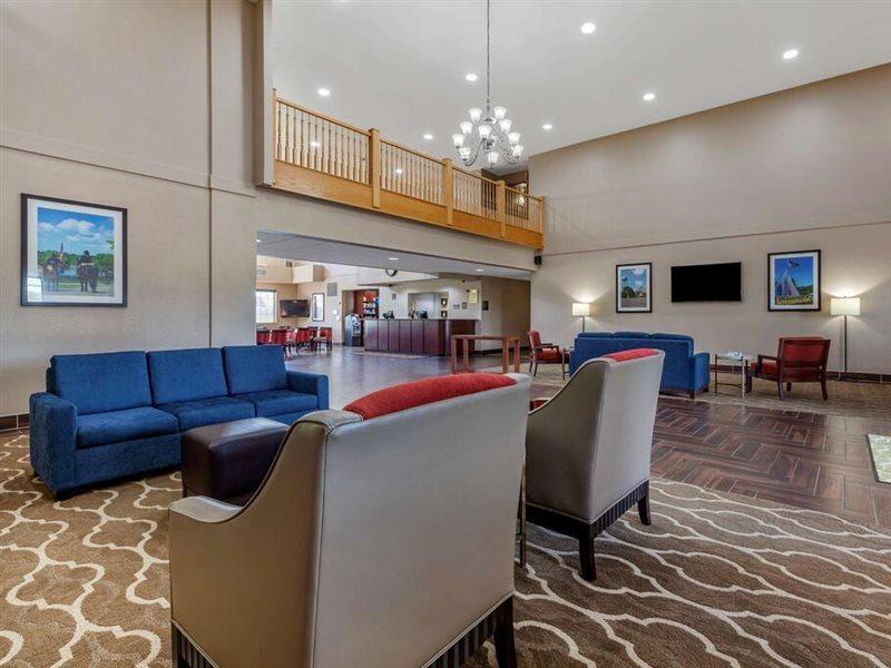 Comfort Suites Delavan - Lake Geneva Area Dış mekan fotoğraf