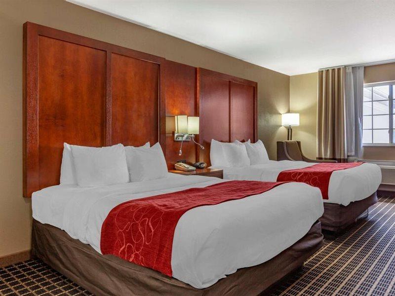 Comfort Suites Delavan - Lake Geneva Area Dış mekan fotoğraf