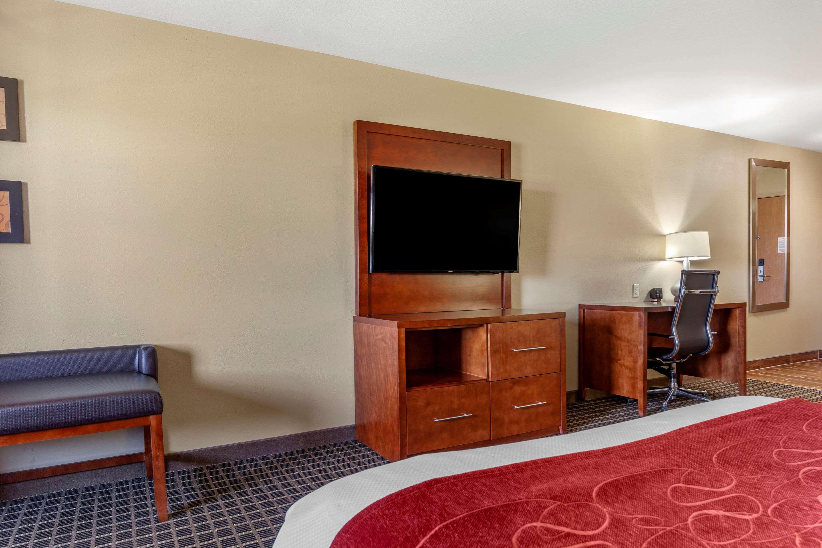 Comfort Suites Delavan - Lake Geneva Area Dış mekan fotoğraf