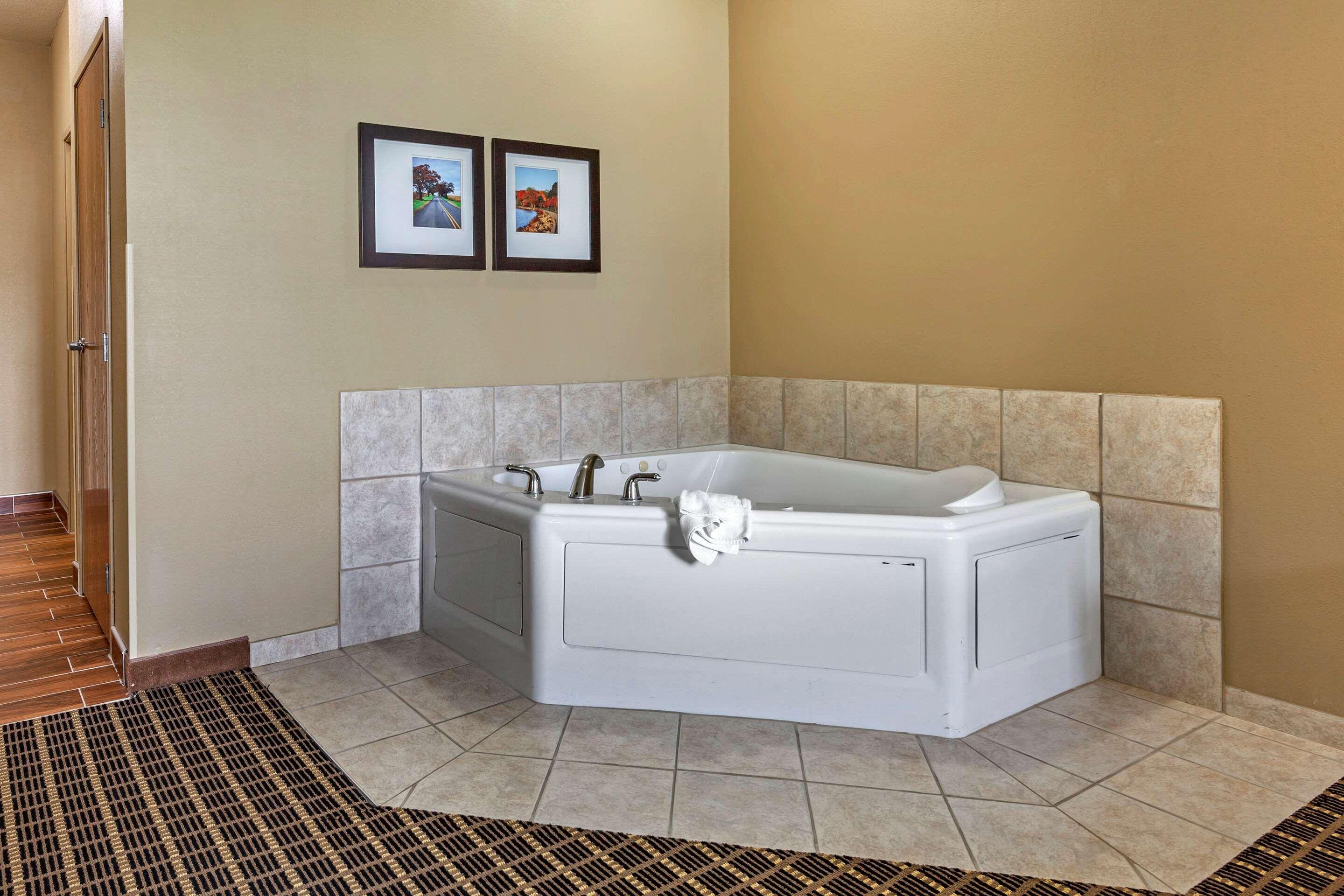 Comfort Suites Delavan - Lake Geneva Area Dış mekan fotoğraf