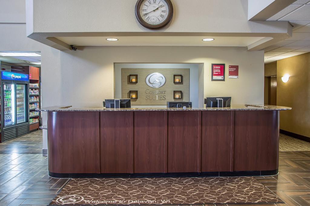 Comfort Suites Delavan - Lake Geneva Area Dış mekan fotoğraf