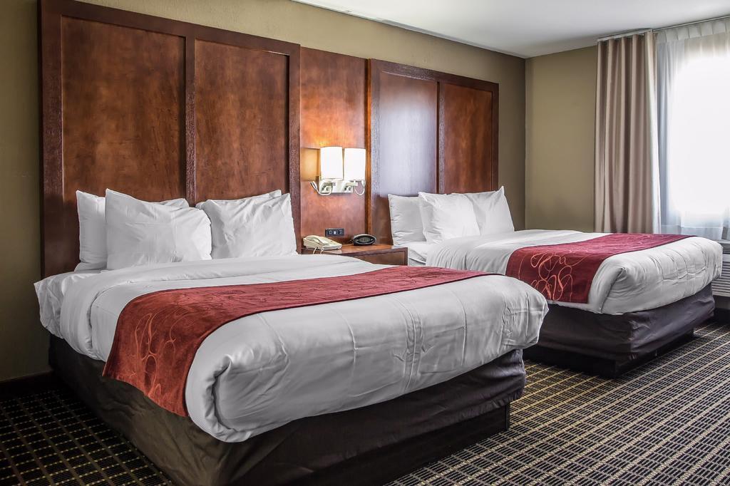 Comfort Suites Delavan - Lake Geneva Area Dış mekan fotoğraf