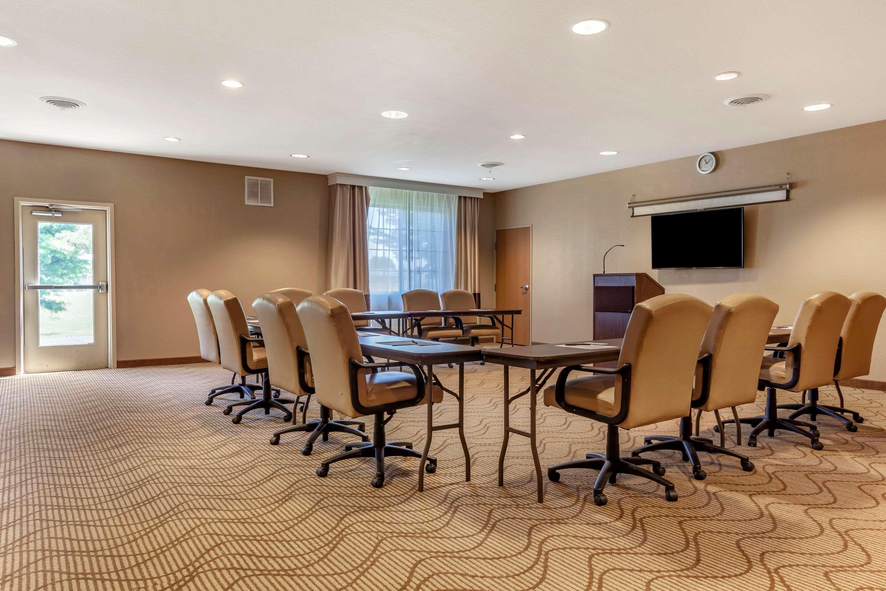 Comfort Suites Delavan - Lake Geneva Area Dış mekan fotoğraf